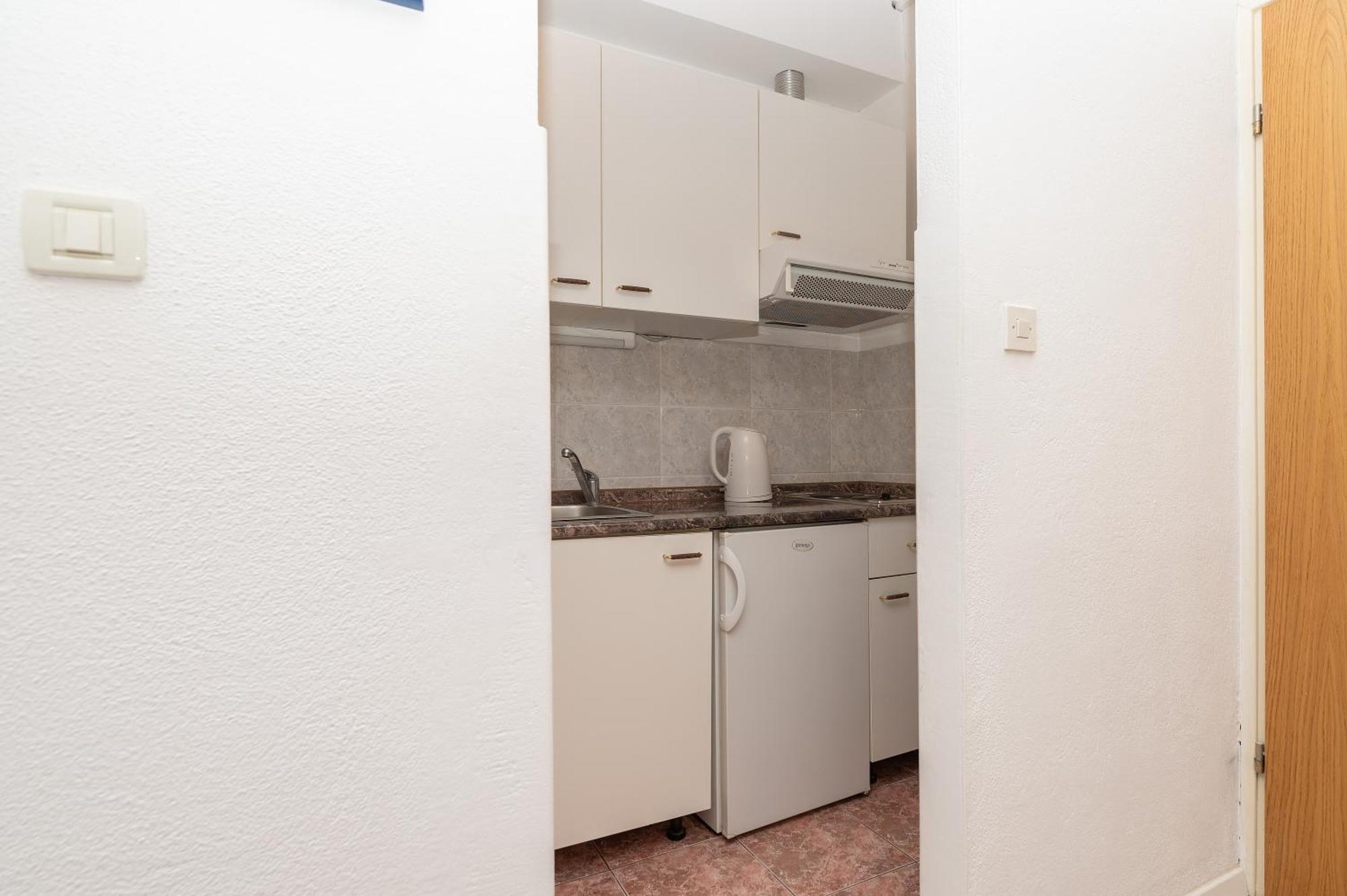 Apartmani Sani Makarska Exterior photo